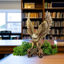 Estatueta Águia Decorativa Resina Enfeite Sala Escritório Foto mini  3