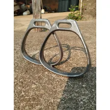 Estribo Aluminio Polido Para Selas E Arreio Cor Cinza Foto mini 3