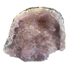 Exiba Sua Elegância Natural Com Esta Drusa De Ametista Única Foto  mini 1