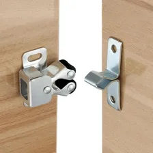 Fecho Rolete Porta Moveis Parafusos Ferro Duravel Pratico Foto mini 4