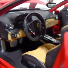 Ferrari F12 Berlinetta Vermelha 1:24 Burago Foto mini 4