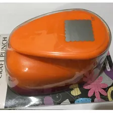 Furador Scrapbook Quadrado Escalopado Corte 4,7cm Cor Laranja Foto  mini 1