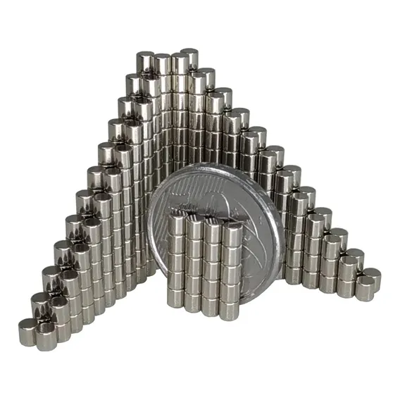 Imã De NeodÃmio / Super Forte / 3mm X 3mm * 50 Peças Foto 1