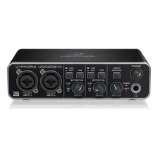 Interface de áudio Behringer U-Phoria UMC202HD preta Foto mini 3