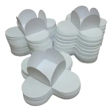Kit 100 Forminhas P/ Doces 4 Pétalas Brigadeiro Aniversário Cor Branco Foto mini  2
