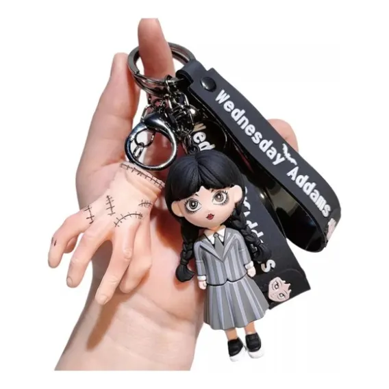 Kit 2 Chaveiros 3d Wandinha E Mãozinha Pingentes Decoração Foto 1