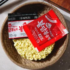 Kit 2 Lamen Coreano Copo Super Apimentado Hot Chicken 105g Foto mini 3