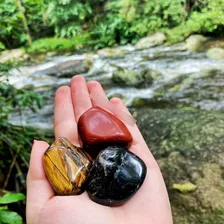Kit 3 Pedras Proteção Olho De Tigre, Ônix E Jaspe Vermelho G Foto mini 2