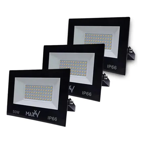 Kit 3 Refletor Led 50w Bivolt Branco Quente 3000k Ip66 Luz Branco-quente Foto 1
