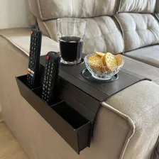 Kit Bandeja Esteira Braço De Sofá Com Porta Copos E Controle Cor Marrom Tabaco Foto mini 4