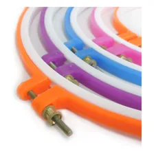 Kit Bastidor Plástico 5 Tamanhos Com Tarraxa Para Bordado Foto mini  2