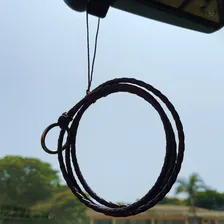 Laço Enfeite Para Retrovisor Em Couro Ecologico Trançado Cor Marrom Foto mini 4