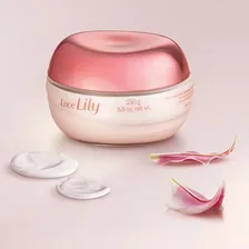 Lançamento Love Lily Creme Acetinado O Boticário Tipo de embalagem Pote Fragrância love lily Tipos de pele Seca Foto mini 3