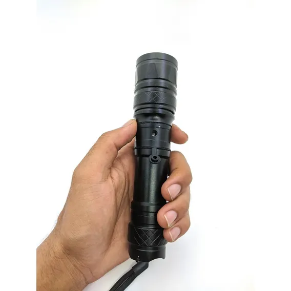Lanterna Led Recarregável Hy Super Lanterna Preto Luz Branco Foto 1