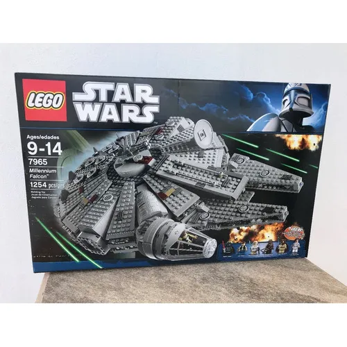 Lego Star Wars Millennium Falcon # 7965 Foto 1