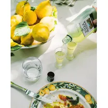 Licor Limoncello Villa Massa 700ml + 2 Copos Personalizados Foto mini 2