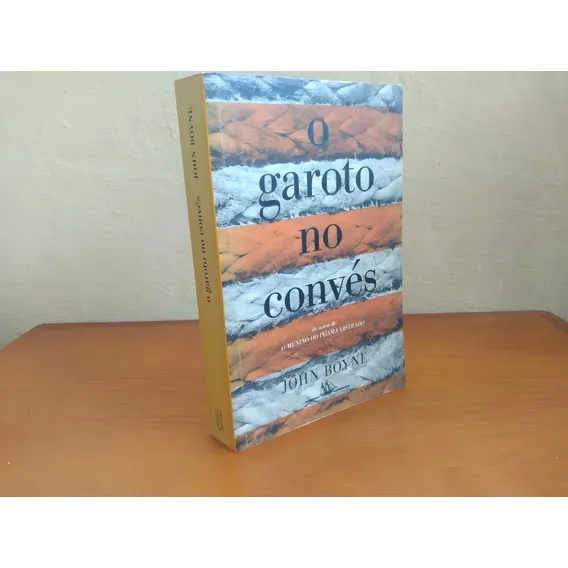 Livro O Garoto No Convés - John Boyne Foto 1