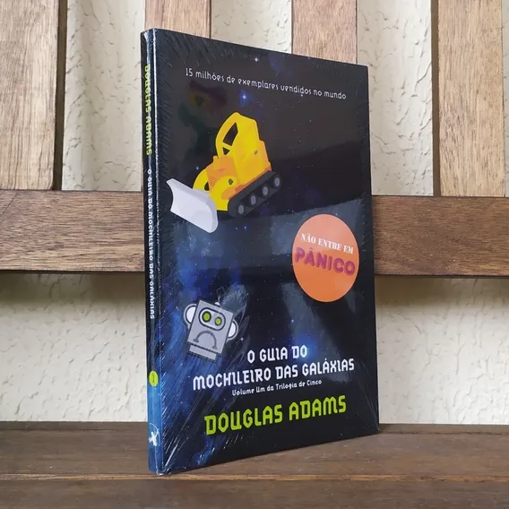 Livro O Guia Do Mochileiro Das Galáxias Livro 1 de Douglas Adams Editora Arqueiro Foto 1