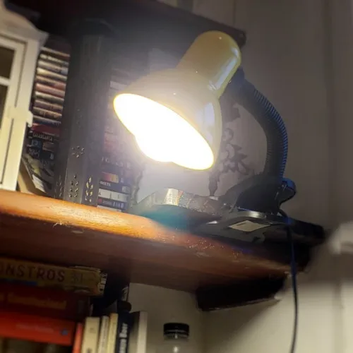 Luminária Mesa Escritório Quarto Bivolt Leitura E27 Amarela Foto 1