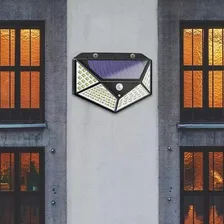 Luminária Parede Solar 100 Led Com Sensor Prova Dágua Jardim Foto mini 4