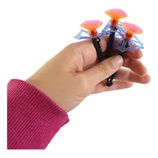 Luva Do Homem Aranha Lança Teias Dispara Dardos Divertido Foto mini 3