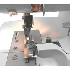 Máquina de costura overlock Sun Special Sun Point SS-320 portátil - branco 220V Foto mini 4