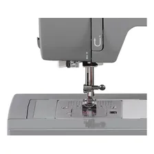 Máquina de costura reta Singer Facilita Pro 4432 portátil - cinza 220V Foto mini  3