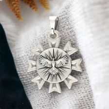 Medalha Pingente Espírito Santo Com Raios Prateada Foto mini 2