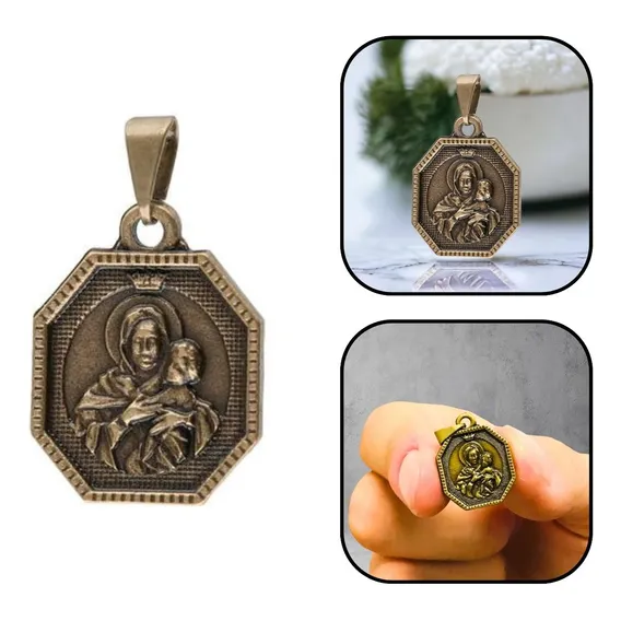 Medalha Pingente Mãe Rainha Dourada Foto 1