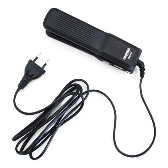 Mini Chapinha De Cabelo Daewoo Dhc-2056 Prancha Alisadora De Cerâmica Preto 110v Foto 1