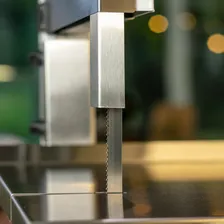 Mini Serra Fita Elétrica De Bancada Corta Carne Com Osso Doméstica Cricri - Máquina de Serrar Cortar Pequena Portatil de Mesa Profissional Porta Inox Para Peixe Frango Bovinos Congelada Açougue Foto mini 4