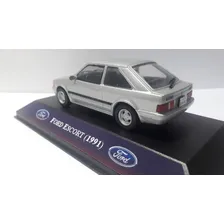 Miniatura Ford Escort 1991 - Customizada Cor Prata Foto mini  3