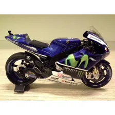 Miniatura Rossi Yamaha Testbike 2016 Minichamps 1:18 (11 Cm) Cor Azul Foto mini 4