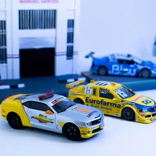 Miniatura Stock Car Chevrolet Sonic - Thiago Camilo - 2015 Cor Amarelo Foto mini 4