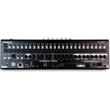 Mixer digital Allen & Heath Qu-24 de 24 canais Foto mini  2