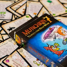 Munchkin 7 - Trapaça Com Duas Mãos - Galápagos Jogos Foto mini 2