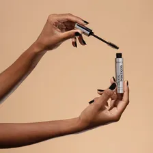 O Boticário Make B. Efeito Postiços Máscara De Cílios 12g Cor Preto Foto mini  2
