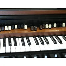 Órgão Eletrônico Tokai T1 Litúrgico Com Drawbar Marrom Bivolt Foto mini 3