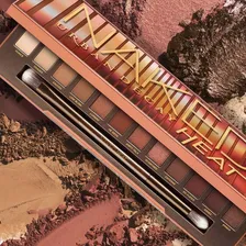 Paleta Naked Heat - Urban Decay 12 Shades Heat Shadow Color Foto mini 2