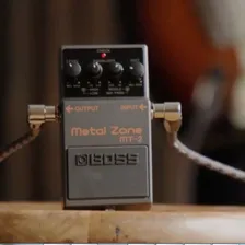 Pedal de efeito Boss Metal Zone MT-2 preto Foto mini 4