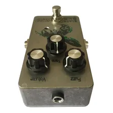 Pedal Para Guitarra Fuzz Black Bee Trefilio Handmade Foto mini 3