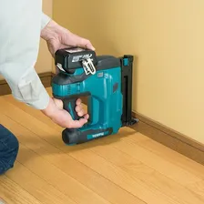 Pinador À Bateria 18v Dbn500z S/ Bateria E Carregador Makita Foto mini 4
