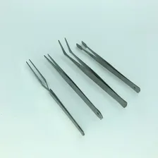 Pinça Com 4 Peças Cromadas Foto mini  2