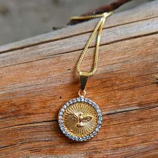 Pingente Divino Espírito Santo Banhado A Ouro Colar Semijoia Cor Dourado Foto mini 4