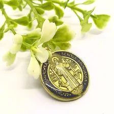 Pingente Medalha Milagrosa São Bento Dupla Face Folheado 2cm Cor Dourada Foto mini  2
