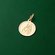 Pingente Placa Sapatilha Em Ouro 18k Foto mini  2