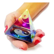 Pirâmide De Vidro Yin Yang Equilíbrio Emocional 4 Cm Foto mini 4