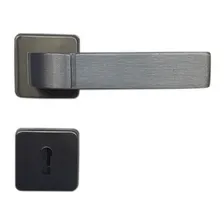 Porta Lisa Com Primer Montada Com Batente 14 Cm E Fechadura Foto mini  3