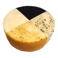 Queijo Artesanal Parmesão De Alagoa-mg 4 Em 1 Peça 1kg Foto mini 1