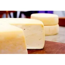 Queijo Minas Canastra Meia Cura Aprox 1 .1 Kg Foto mini 2
